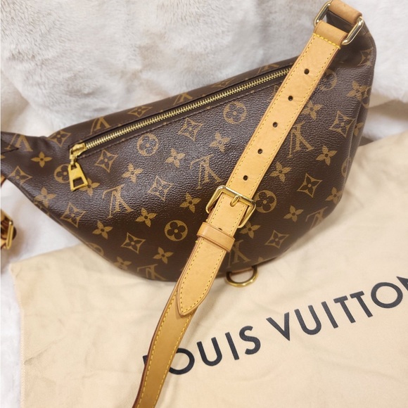 Louis Vuitton monogram bum bag - Picture 11 of 16